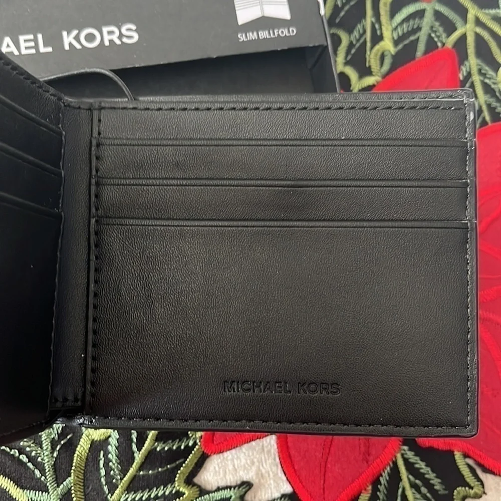 Brand New Michael Kors Genuine Leather Luggage Slim Billfold Wallet Metal Logo